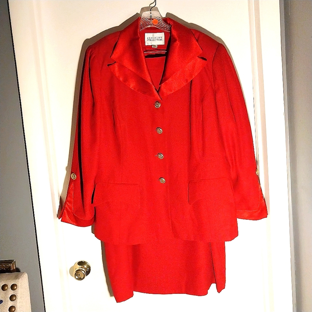 Plus, size women's suit.